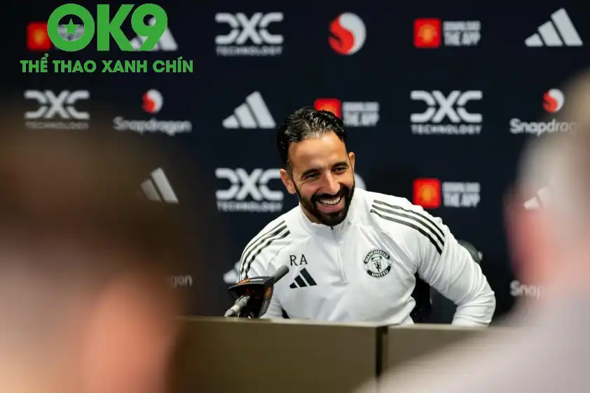 HLV Ruben Amorim chắc chắn phải bổ sung trung vệ trong thời gian tới (Ảnh: BBC) HLV Ruben Amorim chắc chắn phải bổ sung trung vệ trong thời gian tới (Ảnh: BBC)